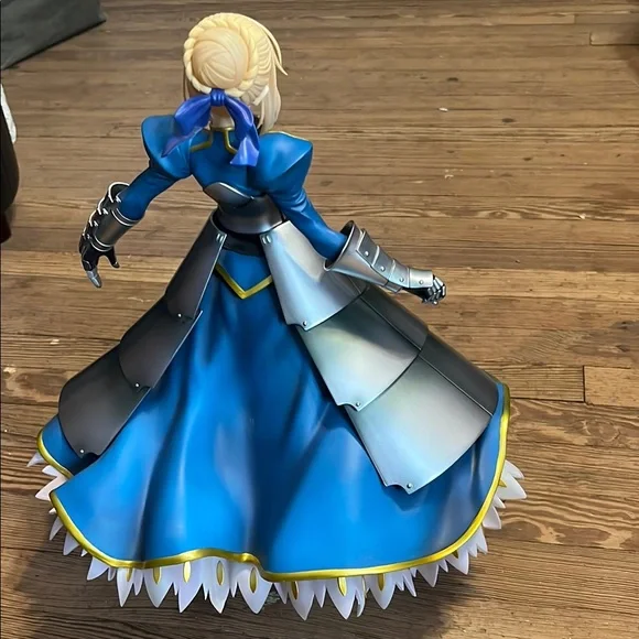 Fate/ Grand Order  Saber Altria Pendragon Second Ascension 1:4 Scale Statue. - Picture 2 of 5